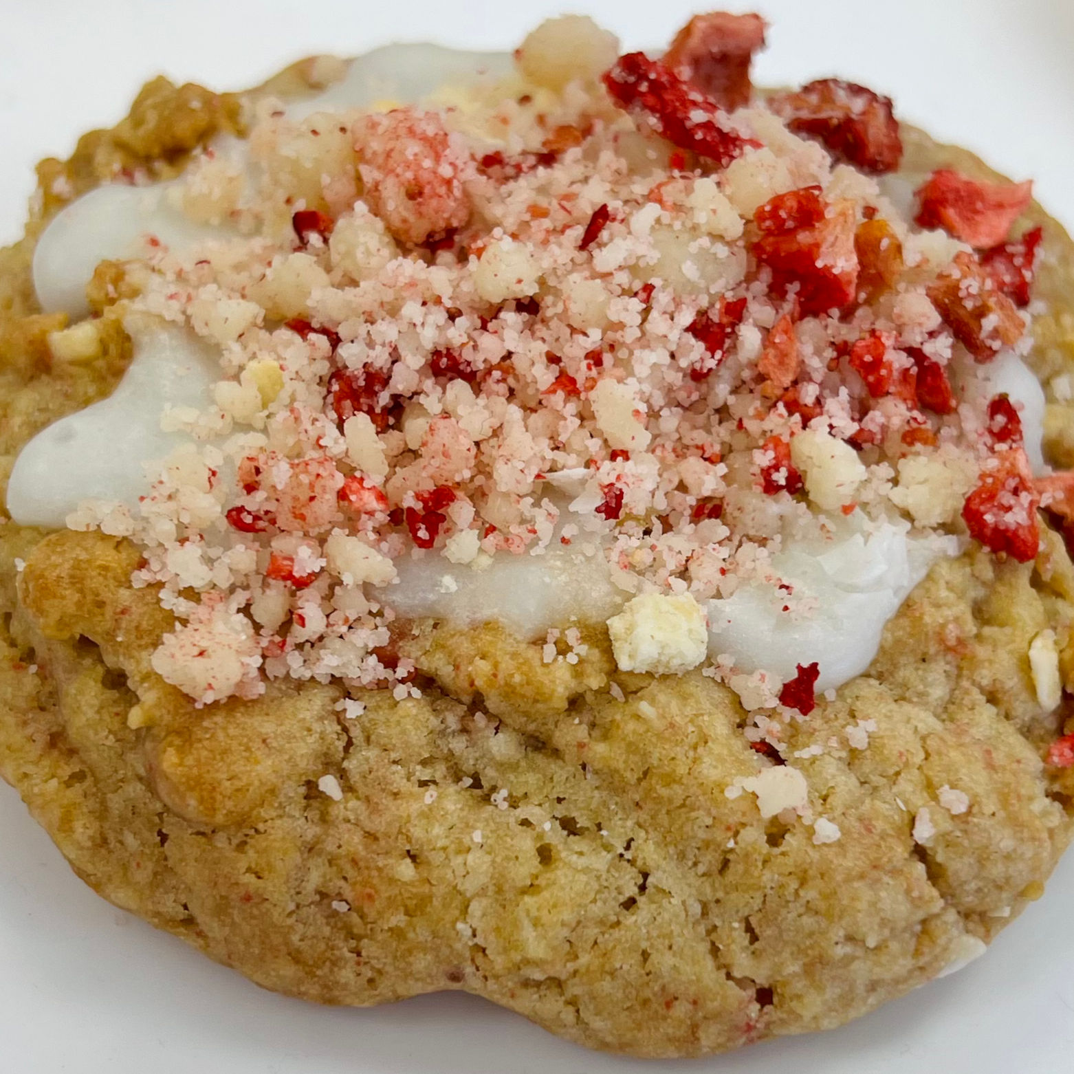 Crumbl Cookies Strawberry Crumb Cake