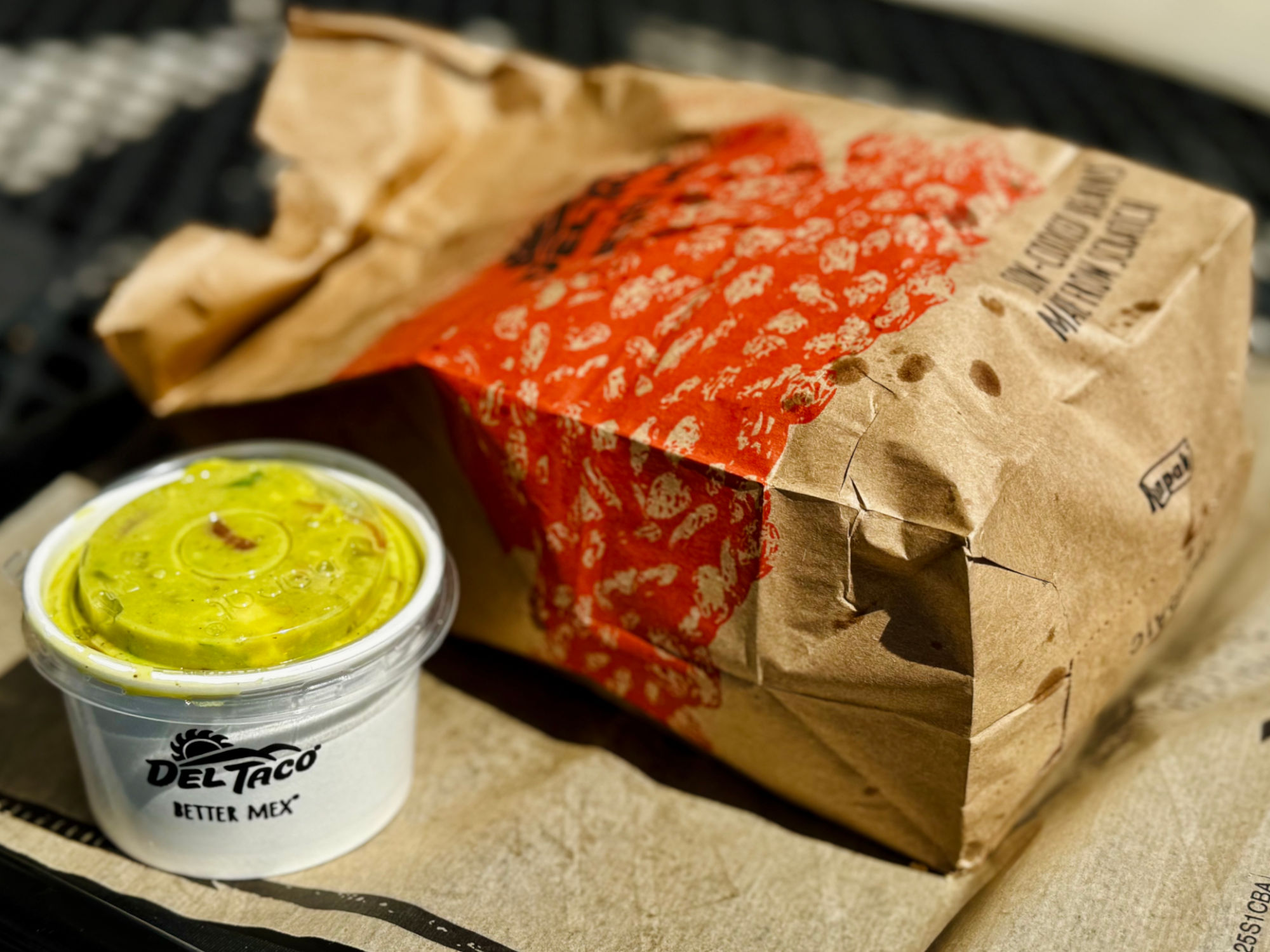 Chips & Fresh House-Made Guac Del Taco Chips & Guac
